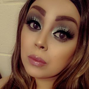 Meet your Posher, Liz